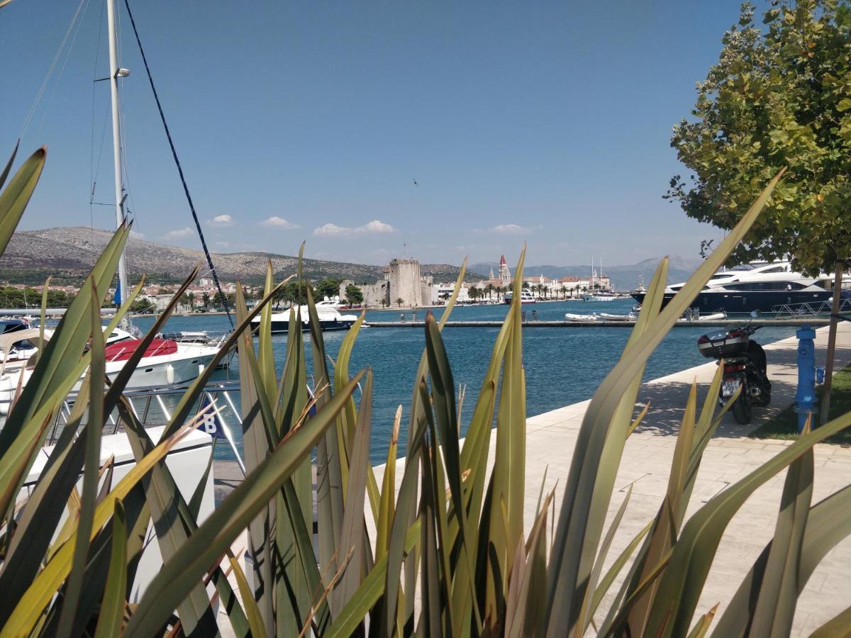 Apartments Villa A - Heating Pool Trogir Exteriör bild